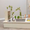 Trixie voederstation met voerbak / waterbak / hooiruif hout naturel - Afbeelding 3