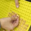 Trixie bakmat met botjes voor hond silicone - Afbeelding 8